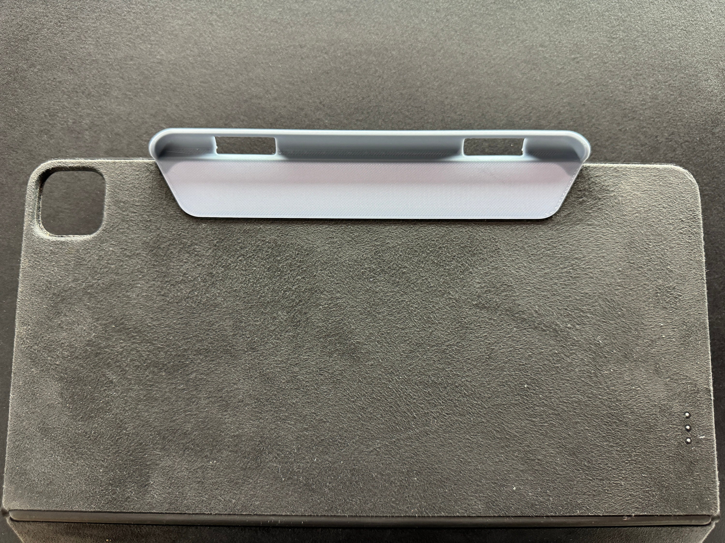 Apple Pencil Pro & 2nd Generation Holder - Magic Keyboard