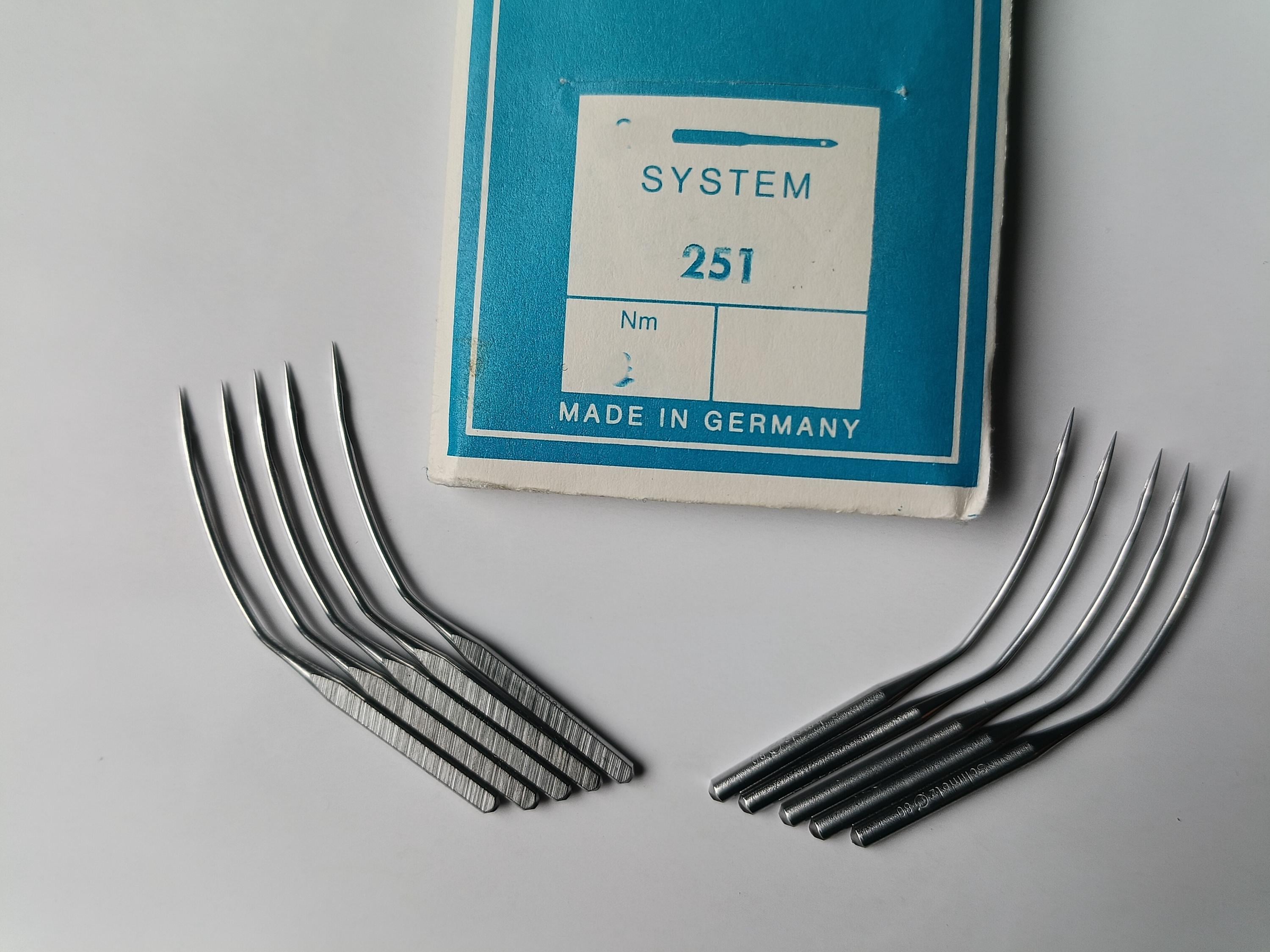 Schmetz Rundkolbennadel Stärke 90/ System 134R/ SUK/ 10 Nadeln Schmetz Rundkolbennadel Stärke 90/ System 134R/ SUK/ 10 Nadeln