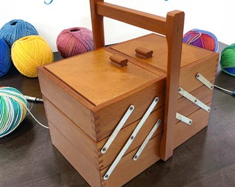 Vintage 3-laags "Fisarmonica" naaidoos - Zeldzaam uniek stuk - Hout - Gemaakt in Italië in de jaren 1960