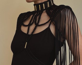 Zwarte epauletten met franjes voor rave, festival of fotoshootchoker, rave-outfit, crop top, festivaloutfit, festivaltopje, zwarte ketting