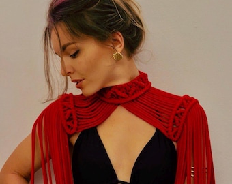Handgemaakte macramé-epauletten voor fotoshoot: uniek cadeau voor haar, schouderpantser, rode chokerketting, epauletten met franjes