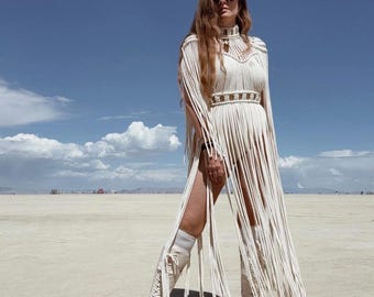 Festivaloutfit, sprookjesachtige unieke macramé-jurk met Griekse godin voor fotoshoot of strandboho-bruiloft