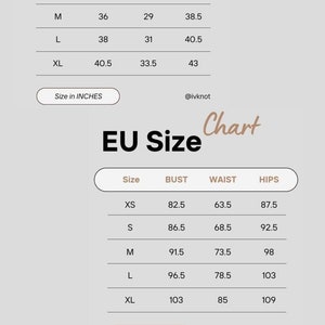 Op de afbeelding: Een maattabel met twee secties gelabeld als US Size Chart en EU Size Chart. De Amerikaanse tabel toont buste-, taille- en heupmaten in inches voor de maten XS tot XL. De EU-tabel toont maten in centimeters. Tekst bevat @ivknot en een opmerking over rugkoorden.