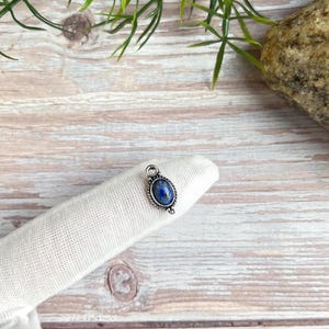Small oval brass pendant with gemstone, brass pendant with an eyelet for macrame