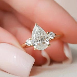 3.00 CT Pear cut Moissanite engagement Ring Elongated pear cut ring anniversary gift for women/wife