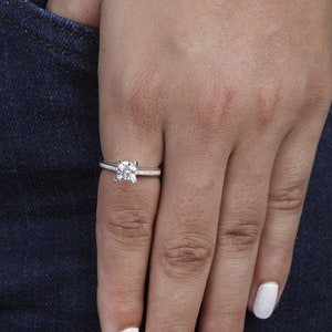 Solid gold Round cut moissanite engagement ring classic solitaire promise ring wedding ring anniversary gift for women/wife