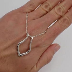 Ring Holder Flower Necklace, Ring Holder Necklace, Gift For Nurse, Gift For Doctor, Dainty Jewelry, Good Luck Pendant, Healthcare Necklace