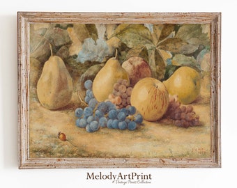 Könnte beinhalten: Ein Vintage-Aquarellgemälde eines Stilllebens mit Birnen, Äpfeln und Trauben. Die Früchte sind auf einem Tisch mit braunem Hintergrund angeordnet. Das Gemälde ist in einem hellen Holzrahmen gerahmt.