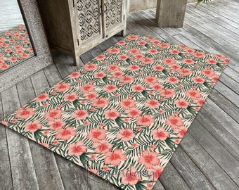 Hibiscus Flower Rug: Tropical Hawaiian Coastal Decor