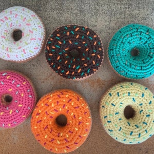 Pastry 6 Donuts crocheted dinette image 1