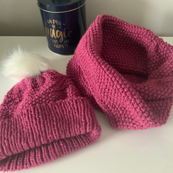 Snood et bonnet tricotes laine acrylique rose pour enfant 2/3 ans