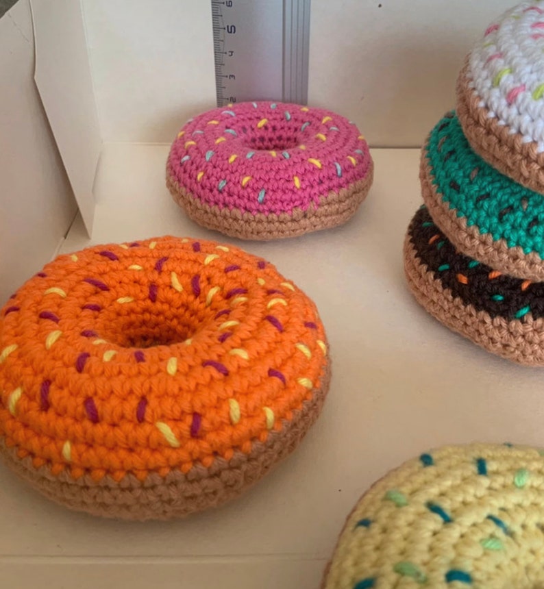 Pastry 6 Donuts crocheted dinette image 8