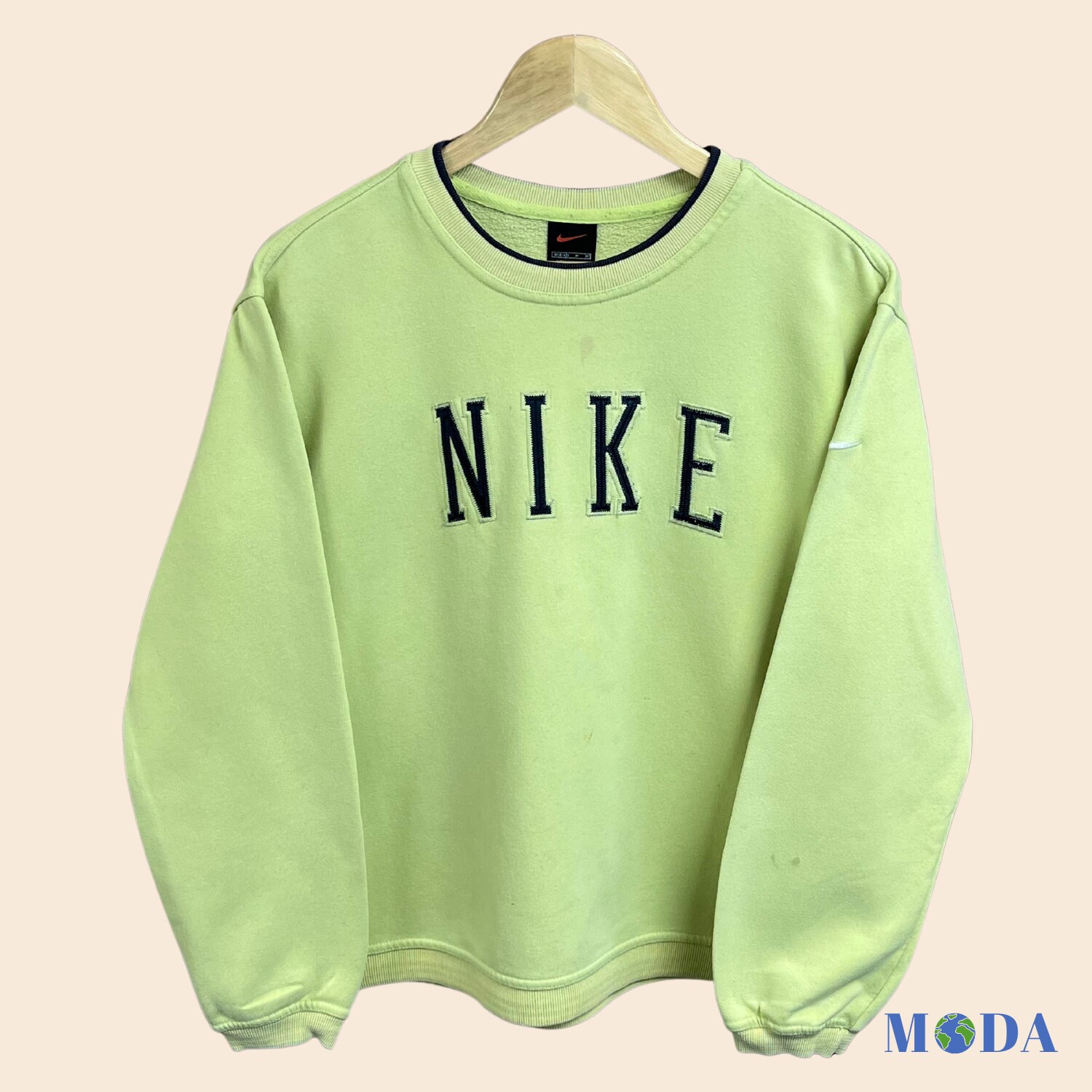 vintage yellow nike crewneck