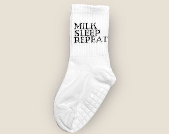 MILK.SLEEP.REPEAT - Chaussettes pour bébé / tout-petit - Chaussettes tendance au look partenaire - 100 % coton