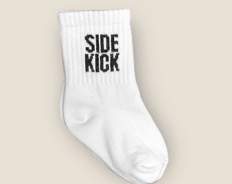 SIDE KICK  - Babysocken, Partnerlook Socken für die Familie - 100% Baumwolle - Statement Socken für Babys und Kleinkinder