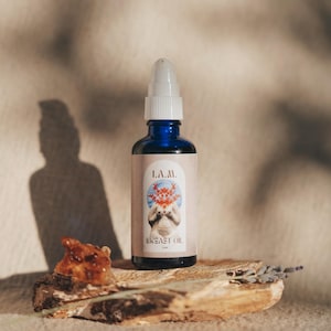 オーガニックブレストオイル：ミルラ、ラベンダー、スイートアーモンド