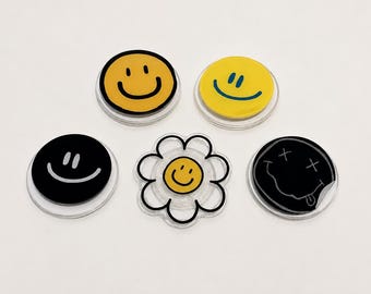 Smiley Face Phone Grip, Kawaii Smile MagSafe Phone Holder, Unique Accessory