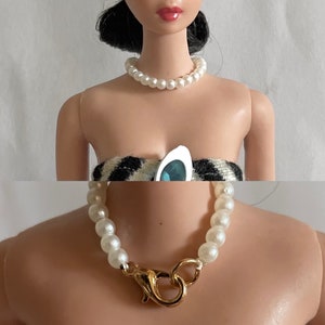 collier de perles pour poupée Barbie vintage fait main avec fermoir image 1