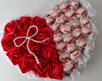 Ferrero Rocher, scatola cuore Raffaello, regalo per la festa della mamma, regalo di compleanno