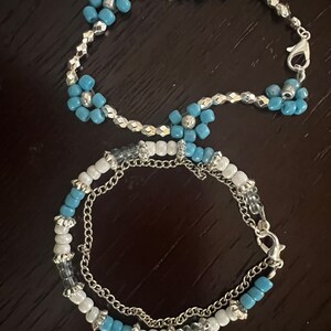 Paquete de 2 pulseras.
