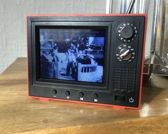 Mini Screen / Retro TV & Video Player - Classic Movie Collection