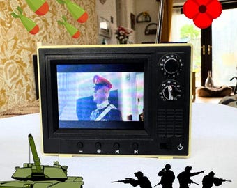 Miniatura da Coleção História da Segunda Guerra Mundial / TV e Videocassete Retrô - Presente Ideal para Colecionadores