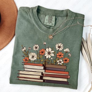 Flower Books Png, Book Png Design, Book Lover Png, Retro Aesthetic Art, Vintage Shirt Sublimation Digital Download