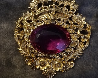 Vintage Brooch with Large Purple Cabachon Stone