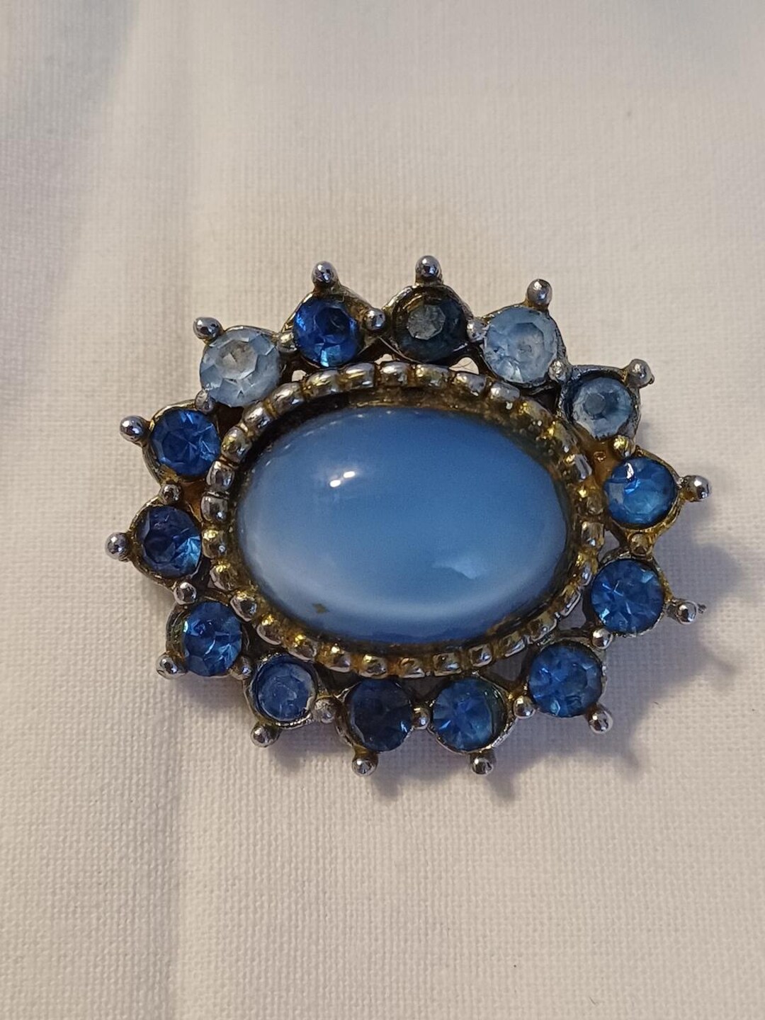 Broche Vintage Pierres Bleues République Tchèque - Condition Correcte, Métal Doré, Pierres De Cristal