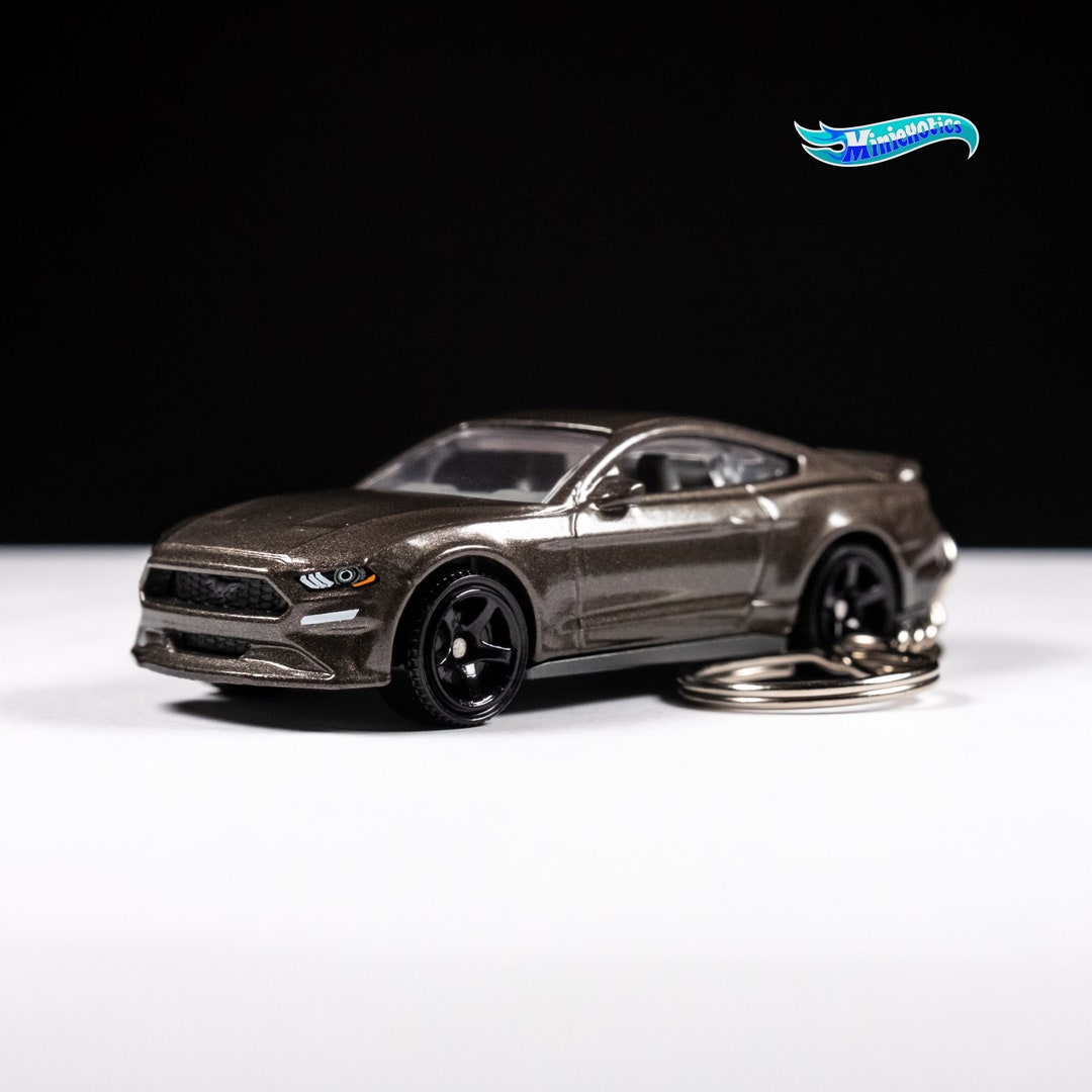 Mustang GT Keychain, Matchbox Collectible Mustang S550 Diecast Scale