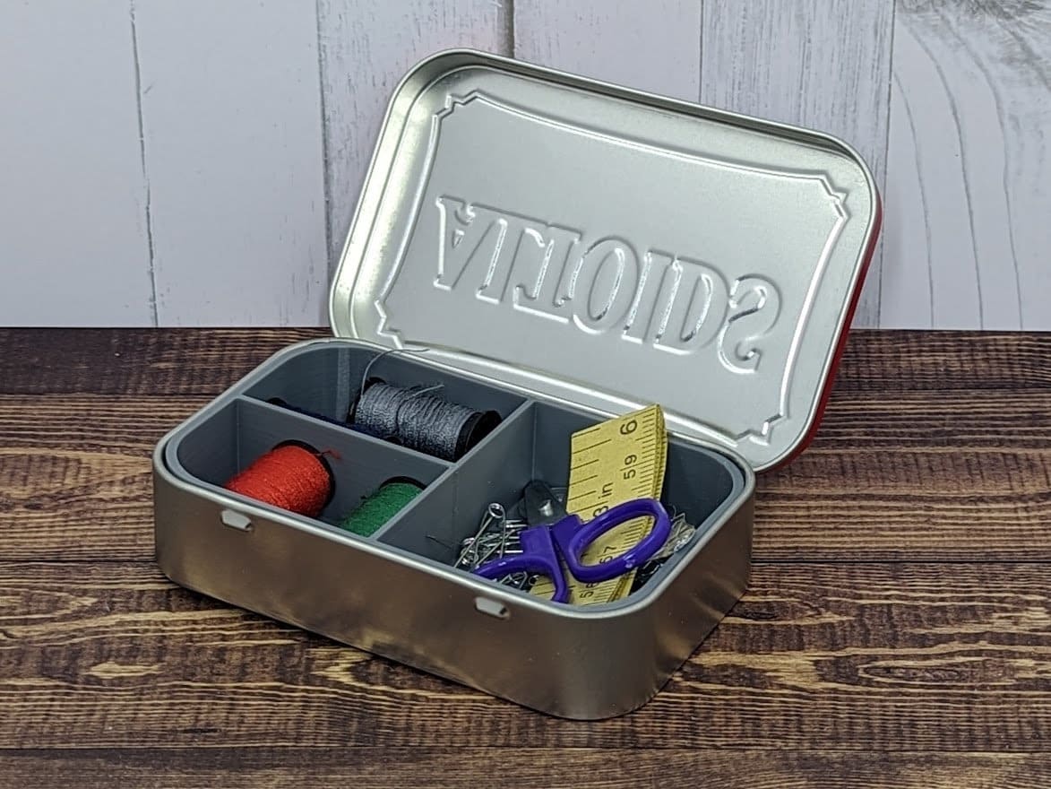 Basic Sewing Kit with Tin Box for Travel - China Tin Sewing Kit