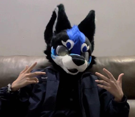 ケモノファースーツ ハンサムな子犬のファースーツヘッド 日本の