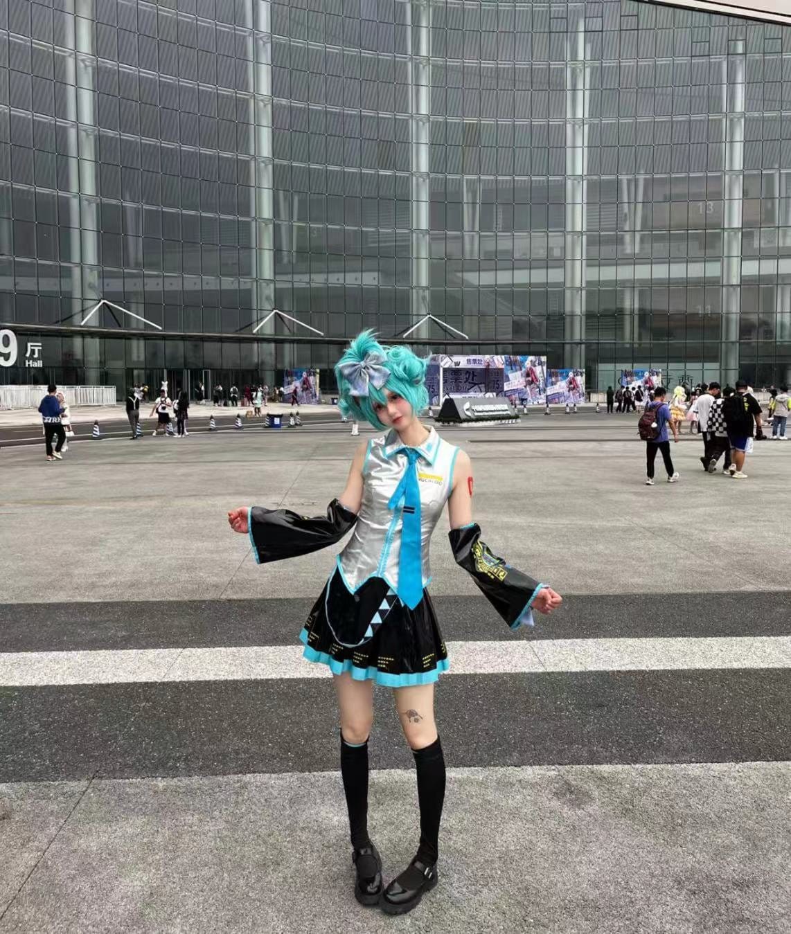 コスプレ 初音ミク 着ぐるみ ヘッドシェル コスプレ ヘア、衣類 コスプレ 初音ミク 着ぐるみ ヘッドシェル コスプレ ヘア、衣類