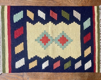 Persian kilim rug in pure wool (100% vegetable dyes), hand-woven (68x40cm)