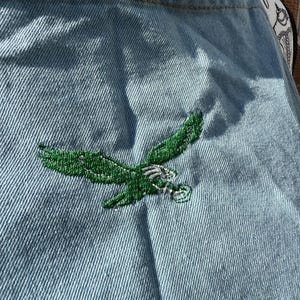 women’s eagles tank top medium