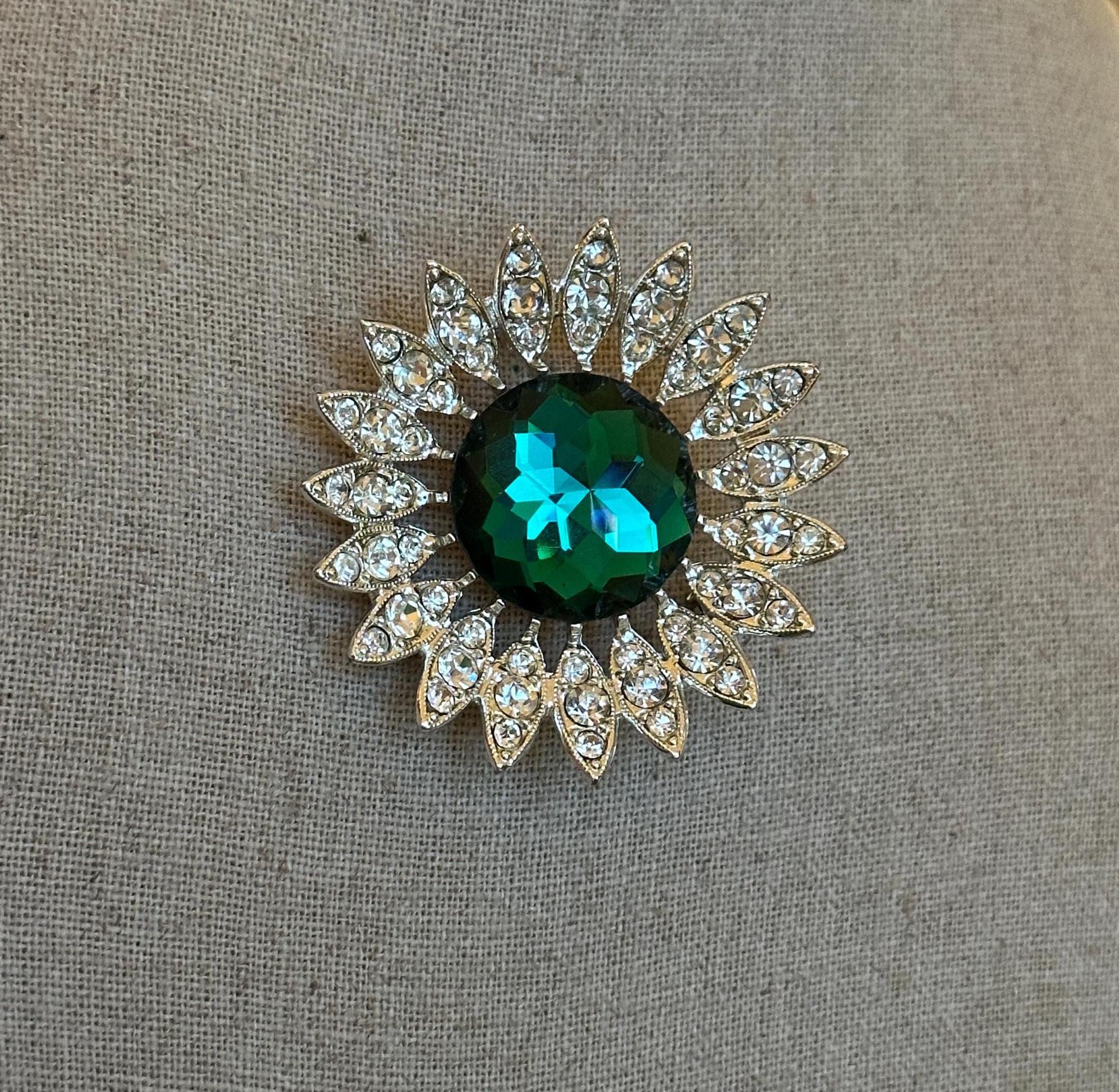 Sarah Coventry Brooch - Etsy