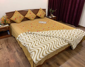 Raw Silk Bed Cover with Kashida Floral Aari Embroidery, Beautiful Silk Bed Set, 4 Cushion Covers Included, Bedroom Decor, Kashmir Bed Sheets