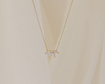 Collier diamant marquise • Collier diamant pétale de fleur • Collier fleur • Cadeau de demoiselle d'honneur • Cadeaux pour elle