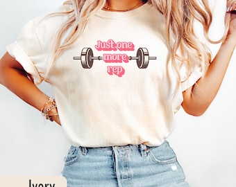 Womens Weightlifting Shirt Comfort Colors Gym Tee Fitness T Shirt Lifting Top Cute Gymwear Strong Woman Gift Weightlifting Shirt for Her