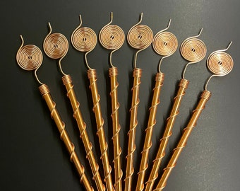 Antenas de Electrocultura en Espiral de Cobre Tesla 369 (Paquete de 8) – Potenciador de Crecimiento Vegetal Artesanal y Mejorador