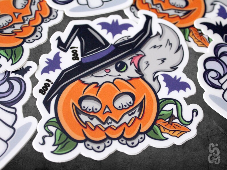 Waterproof Spooky Cat Sticker: Witch Hat, Pumpkin Dress afbeelding 3