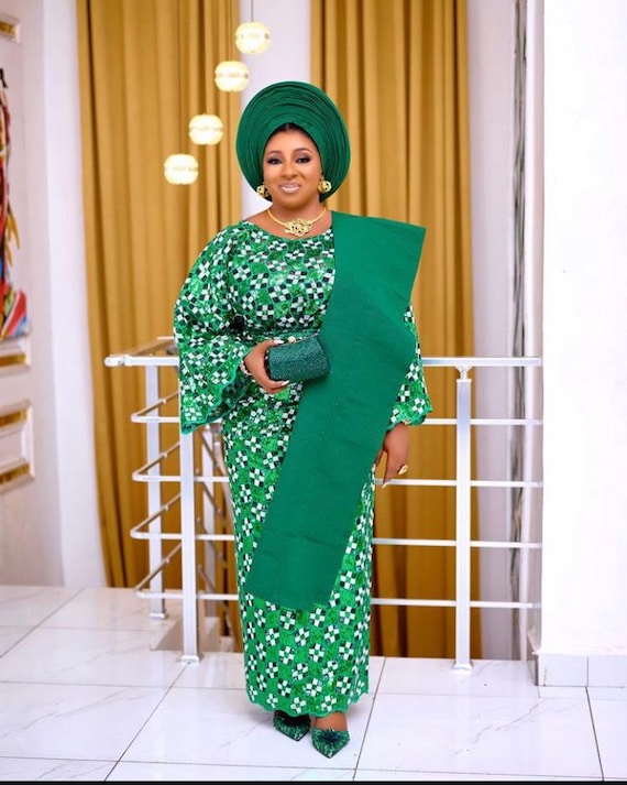 Iro y buba ropa de mujer africana ropa de fiesta de mujer africana trajes de compromiso para mujer encaje verde elegante encaje de moda para mujer Etsy Espana