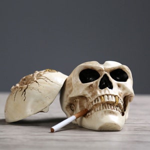 Skull Ashtray | Creative Decor | Halloween Horror | Cigarette | 5.5 X 5 X 7.5 IN | Herb | Tobacco | Smoke Accessories | Stoner Gifts |