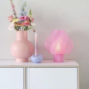 Pink Spiral 3D Printed Table Lamp – Modern LED Night Light for Bedroom, Living Room, Office Desk, Aesthetic Home Decor