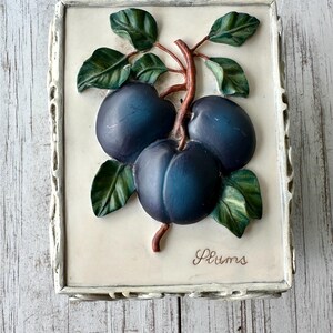 Vintage Decoline New York Plum Motif Footed Resin Trinket Box