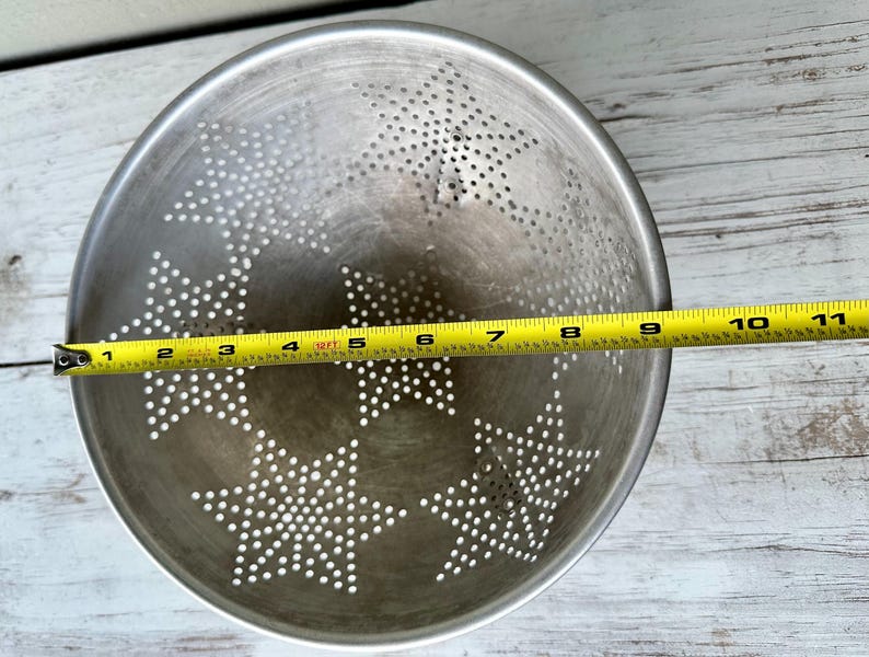 Vintage 1950s Aluminum Star Colander – Farmhouse Kitchen Decor - Etsy