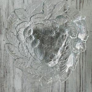 Vintage Indiana Glass Loganberries and Leaves Bowl
