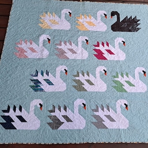 Playmat with a swan motif