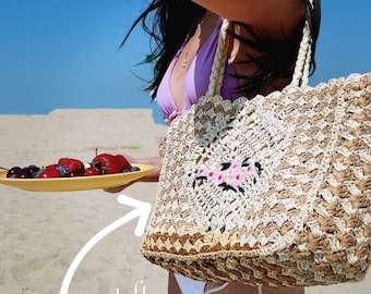 Handmade embroidery straw beach tote