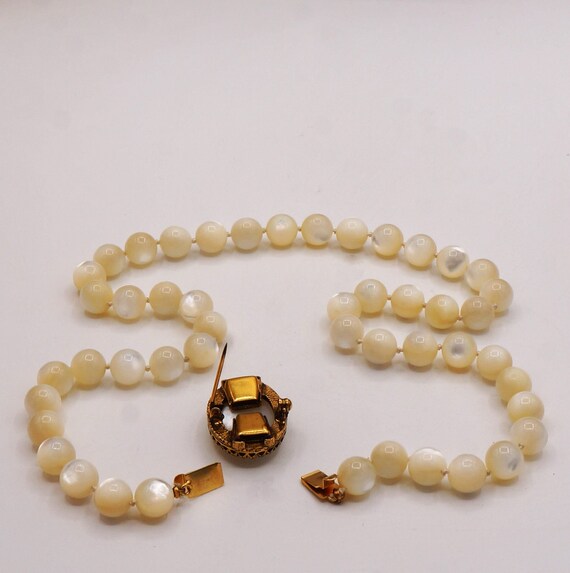 Vintage Mother of Pearl Bead Necklace Removable O… - image 9